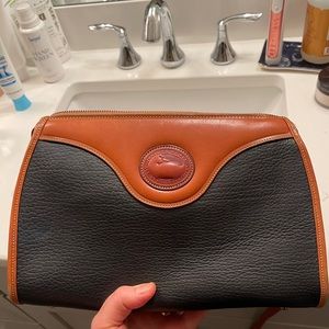 Vintage Dooney and Bourke black and Tan handbag